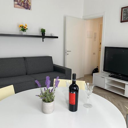 Residenza Letizia Lägenhet Olginate Exteriör bild